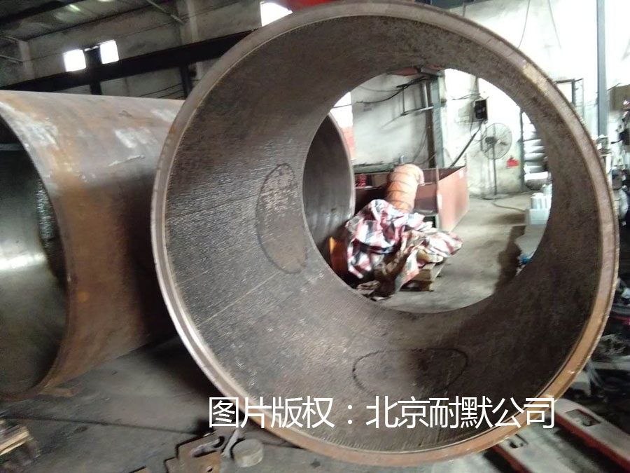 常用碳化铬大发彩票官方网站钢板在泥管上使用特性
